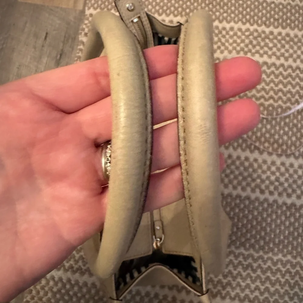 Kate Spade beige nude cream Leather Southport Avenue Lydia Satchel Purse Bag - Picture 16 of 16